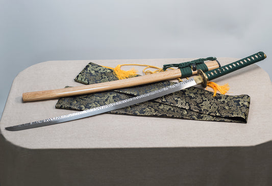 TsiaoChih Hand-Forged Damascus Steel Katana | Hammer Tone, Brass Tsuba, Full Tang (EU Stock) - Full Blade Profile