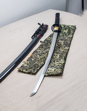 Load image into Gallery viewer, TsiaoChih Hand Made Japanese Sword UNOKUBI-ZUKURI Blade real sharp Katana Ship From German
