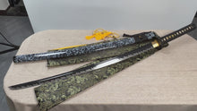 Ladda och spela upp video i Gallerivisaren, TsiaoChih 40" Handsmidd Katana | 1060 Kolstål - Äkta Samegawa &amp; Löstagbar Tsuka [EU-lager - Snabb leverans
