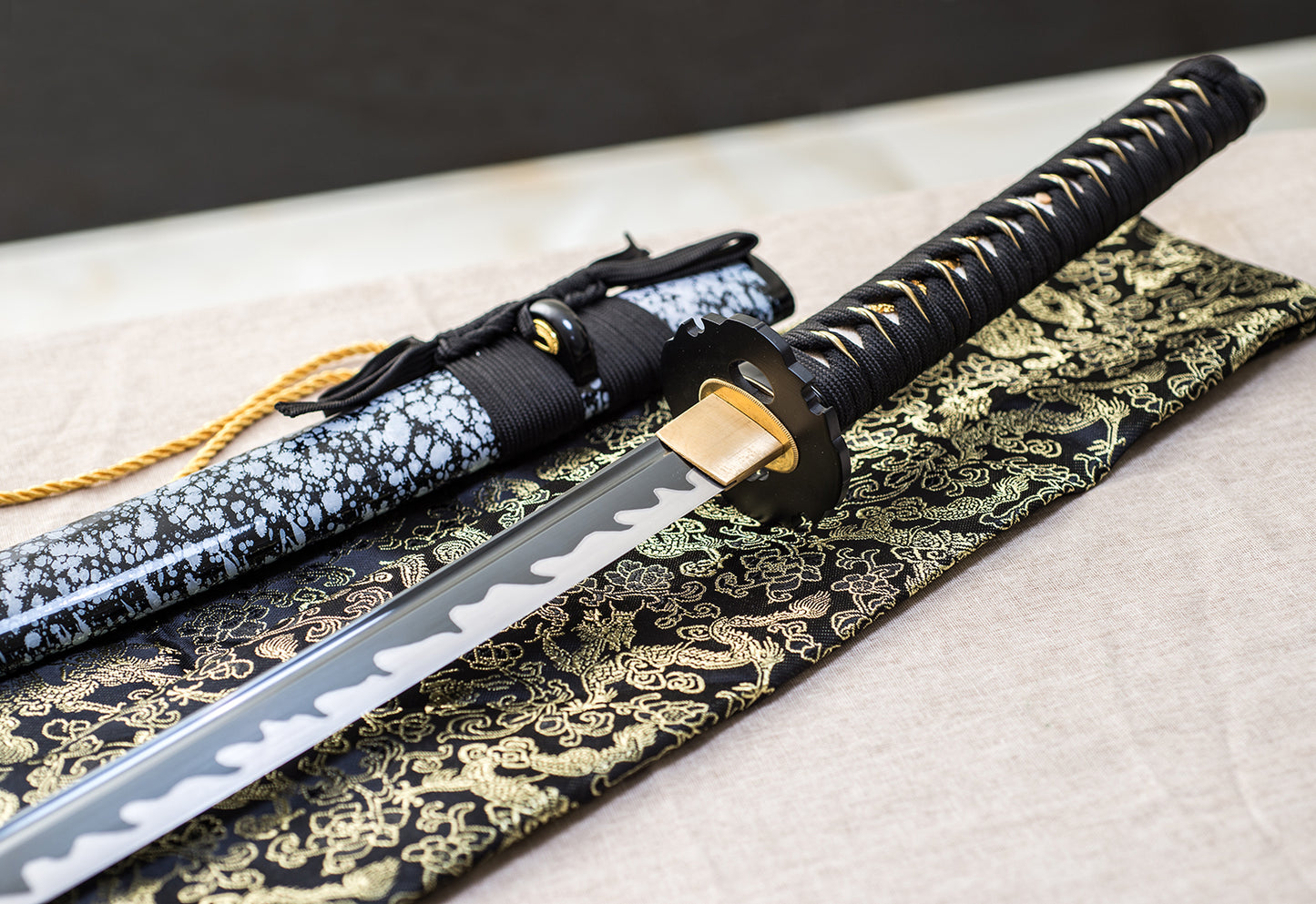 TsiaoChih 40" 1060 Carbon Steel Katana | Real Samegawa Handle, Removable Tsuka (EU Stock) - Jihada (Blade Surface)