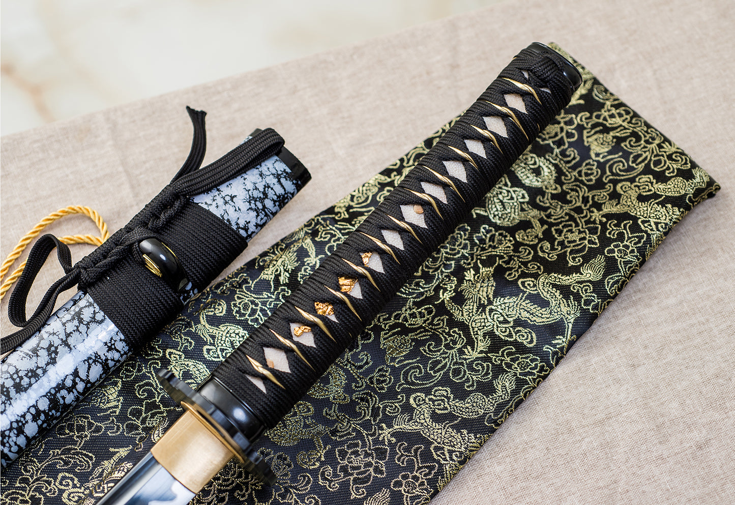 TsiaoChih 40" 1060 Carbon Steel Katana | Real Samegawa Handle, Removable Tsuka (EU Stock) - Habaki (Blade Collar)