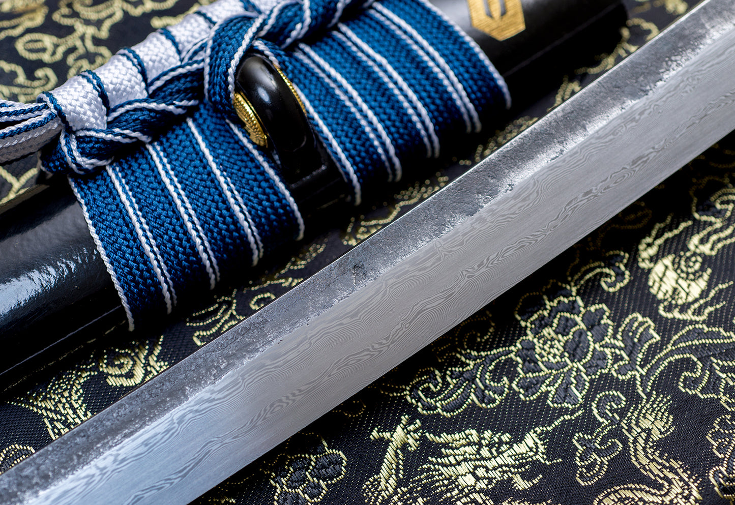 TsiaoChih Damascus Steel Katana | Snake Brass Tsuba, Full Tang, Collector-Grade (EU Stock) - Kissaki (Blade Tip)